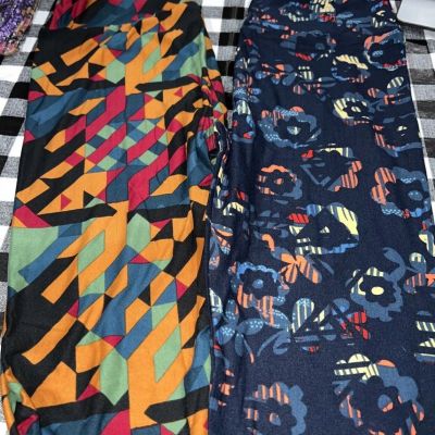 Lularoe OS leggings 2 pack lot#501 NWT Navy Flowers Workout Colorful