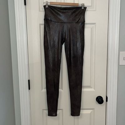 Spanx Olive Faux Leather Croc Print Shiny Leggings Size Large Shapewear Mid Rise