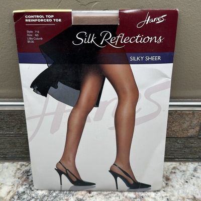 Hanes Silk Reflections Silky Sheer Control Top Pantyhose AB 718 Little Color