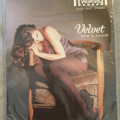Wolford Velvet De LUXE pantyhose LIND  50 den  Tights/PANTYHOSE SMALL  LT GREEN