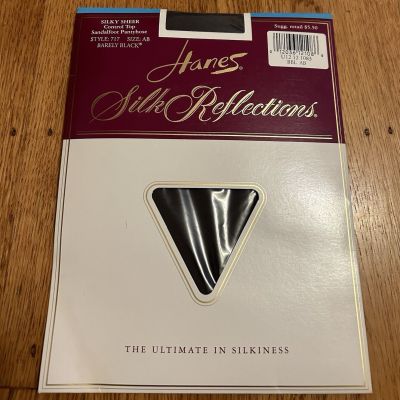 VTG Hanes Silk Reflections Silky Sheer Control Top Sandalfoot Pantyhose Size AB