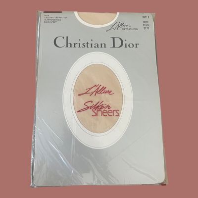 VTG Christian Dior Women's Ultra Silken Sheer Lycra Pantyhose Rose Petal Size 2
