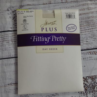 HANES PLUS PETITE PANTYHOSE FITTING PRETTY DAY SHEER PEARL CONTROL TOP PANTY