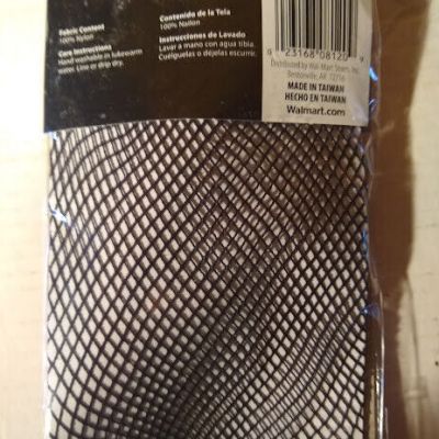 Women's Fishnet BLACK Stockings For Halloween or for fun PLUS Size Waist 34