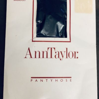 VTG Ann Taylor Sheer to Waist Sandalfoot Pantyhose Size M Black