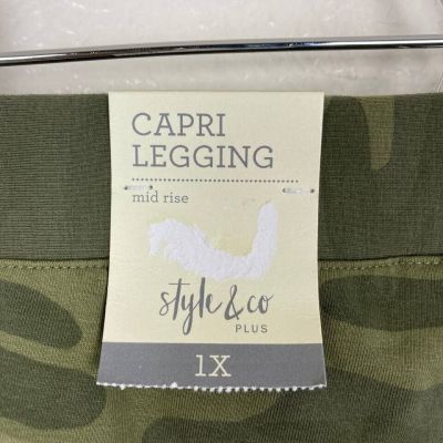 Style & Co Pants Womens 1X Leggings Green Camo Cropped Mid Rise Stretchy Soft