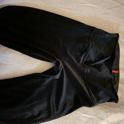 Spanx Smoothing Velvet Leggings Women’s Size 1X High Rise Elegant Slimming Black