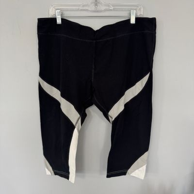 Athletic Works Black & Striped Capri Length Leggings Plus Size XXL / 20