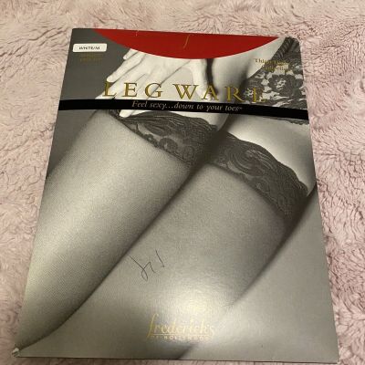 Fredericks Of Hollywood Legwear Lace Thigh High Scallop stockings White Medium