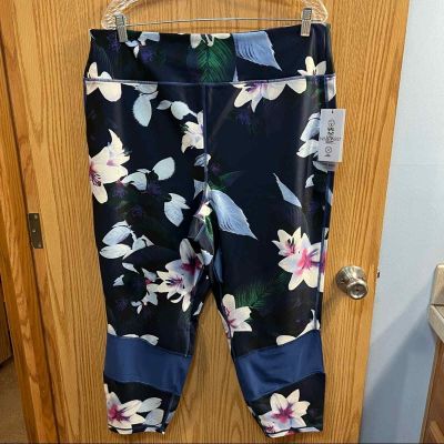 NWT Nine West Active Navy Floral Plus Size High Rise Cropped Leggings 3X