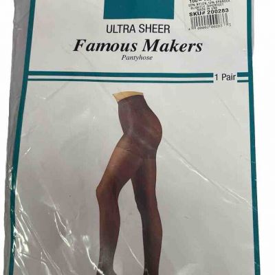 NEW Vintage Famous Makers 100perc Nylon Ultra Sheer Pantyhose Off White Medium USA