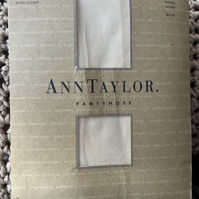 Ann Taylor Hosiery Pantyhose Control Top Women's Small Champagne New