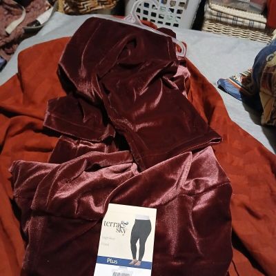 Terra and Sky Women’s Plus Maroon Wave Velvet Leggings Size 4X NWT