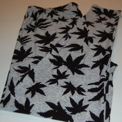X-Plus Size 420 style with our Creamy Soft Black Weed Leggings