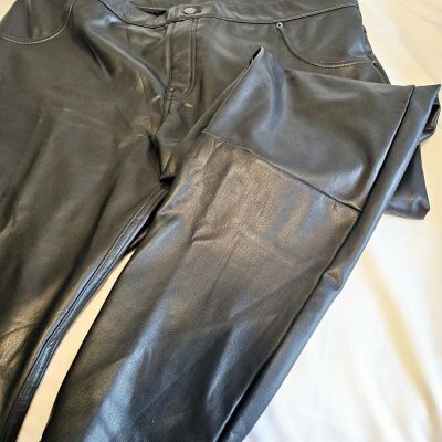 HUE Women's Leggings sz XL Large  Black Faux Leather