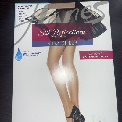 Pantyhose HANES Silk Reflections Control Top Soft Taupe Sz CD Style: 717 NEW