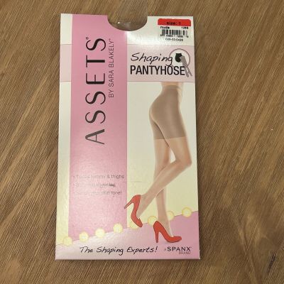 Assets by Sara Blakely Shaping Pantyhose Nude Size 1 New In Package