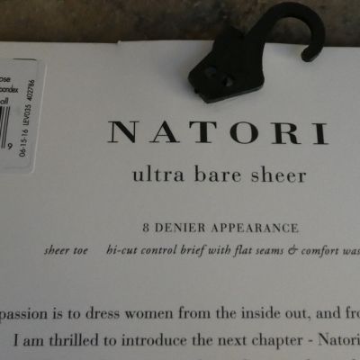 Natori SZ S Black Ultra Bare Sheer Control Top Pantyhose Denier 8 Open Pack