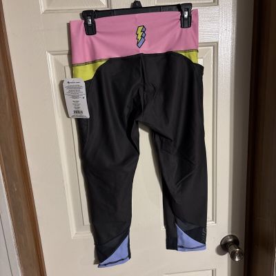 NWT Women’s Pokemon Center Pikachu Gray Capri Length Leggings Adult  L Exercise