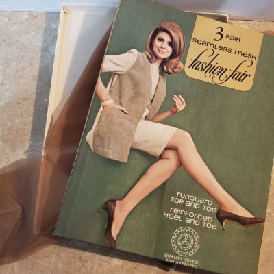 Vintage Fashion Fair Nylon Thigh High Garter Stockings, 4 Pair