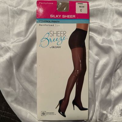 Sheer Breeze Gildan Size C Beige Women's Pantyhose Reinforced Toe Control Top