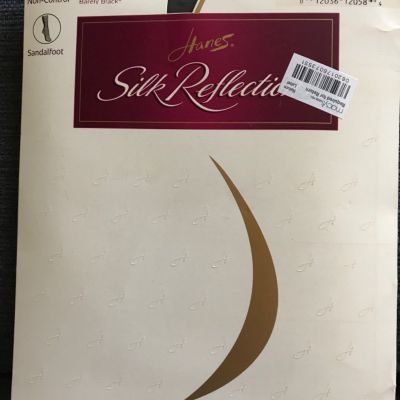 New Hanes Silk Reflections Silky Sheer Sandalfoot  Pantyhose AB Coral Bisque 715