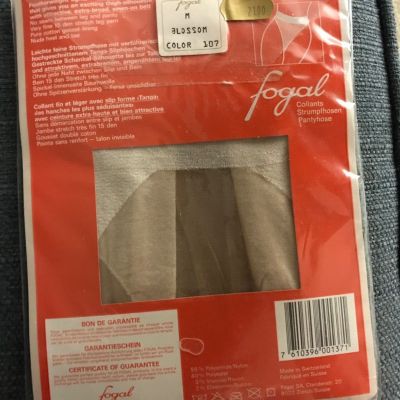 FOGAL 137 Copacabana Pantyhose Color: Blanchiver Size: Small 137 - 08