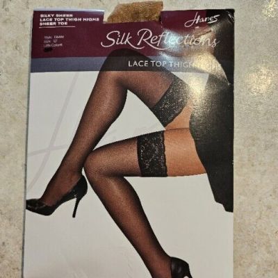 Hanes Silk Reflections Feminine Lace Top Thigh High Stockings sz EF style 0A444