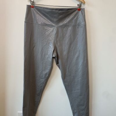 Offline By Aerie Metallic Shiny Silver Crop Leggings Pants Womens Sz XXL