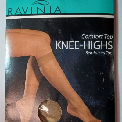 Vintage Women's Knee Highs Ravinia Brand SUNTAN Size Queen 10-13 NIP!