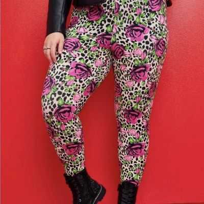 NEW Torrid Betsey Johnson Leggings Bright Roses Leopard NWT Size 00 plus Size