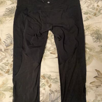 Lululemon Women Size 12 Black Capri Leggings 19.5” Inseam Activewear Workout