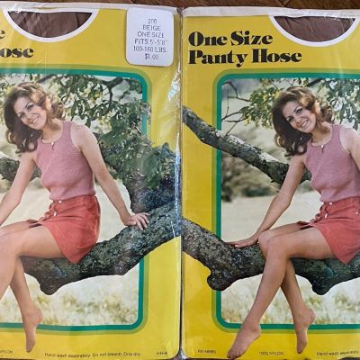 Highland Mills Fashion Pantyhose One Size Gold Beige NEW Deadstock Vintage 2 PAC