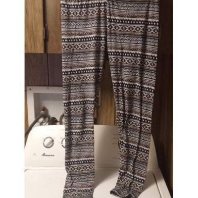 Bobbie Brooks Leggings Yoga Pants Size PM Geometric Polyester Spandex