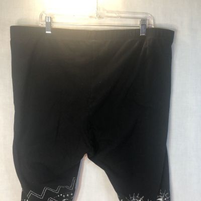 Torrid Size 5 Black w White Sun Moon Print Pants