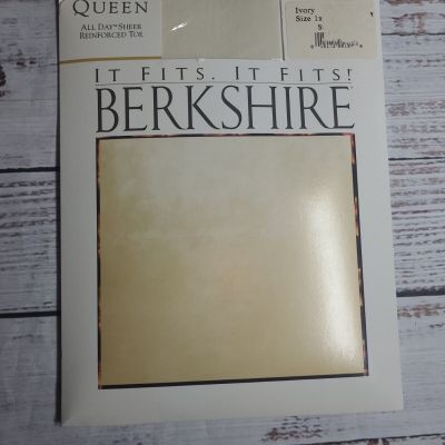 BERKSHIRE ALL DAY SHEER REINFORCED TOE PANTYHOSE SIZE QUEEN 1X-2X IVORY VINTAGE