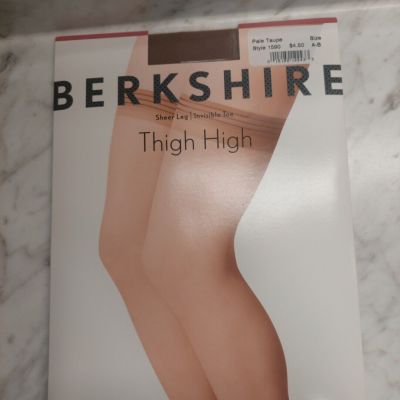 Berkshire Sheer Leg Thigh High Invisible Toe Stockings Pale Taupe Sz A B 1590