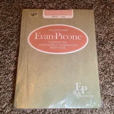 Vintage Evan Picone control top pantyhose, color pearl (pink), size: M