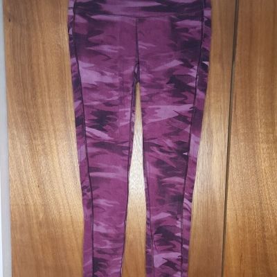 Reebok Women's Pink Purple Camo Leggings Size Medium Pull On Workout Yoga Casual