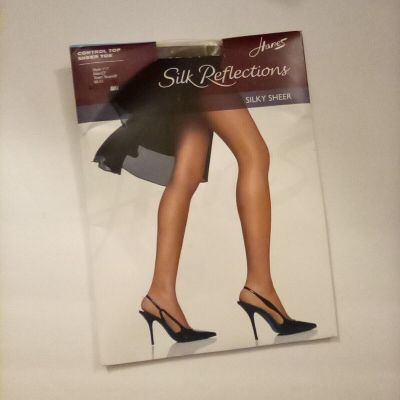 Hanes Silk Reflections Plus Size E-F Pantyhose Town Taupe Control Top Silky Sher