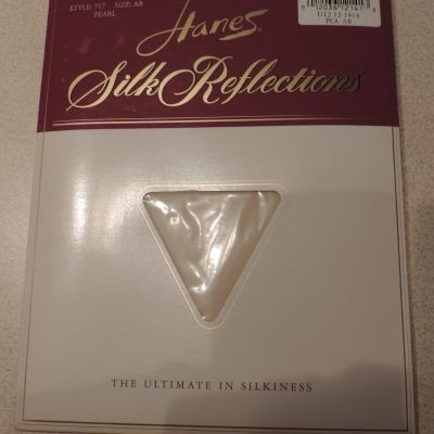 Vtg Hanes Silk Reflections Control Top Sandalfoot Pantyhose Style 717 Size AB