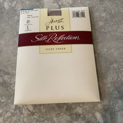 Hanes Plus Silk Reflections Silky Sheer Size 3 Plus Natural Control Top NEW