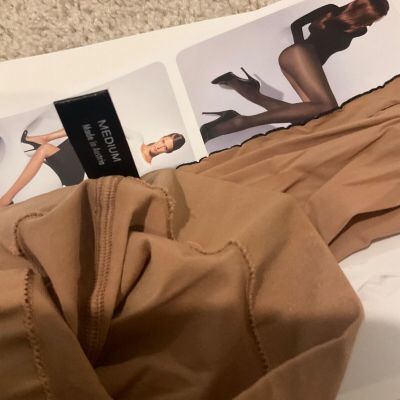WOLFORD INDIVIDUAL 10 BACK BLACK SEAM TIGHTS SIZE M NUDE