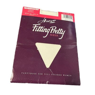Vintage 2X Sheer Sandlefoot Pantyhose Hanes Fitting Pretty Style 751 White