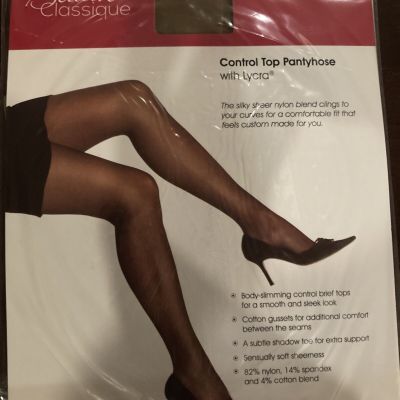 Control Top Pantyhose NEW HONEY Color MEDIUM See Pics For Height & Weight