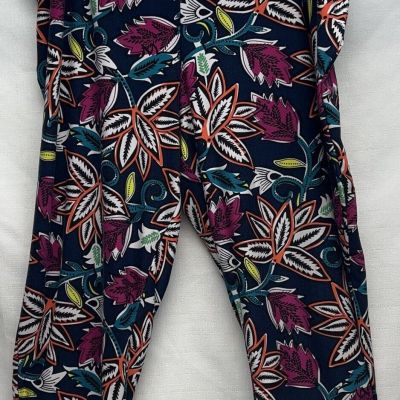 Terra & Sky Women's Leggings Cropped Multicolored Floral Print Size 3X 24W / 26W