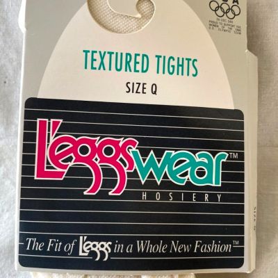 VTG 90s..LEGGS..TEXTURED..TIGHTS SPANDEX..NEW..USA..IVORY..NEW..sz Q