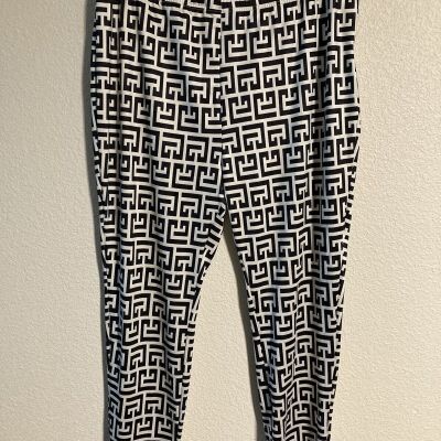 Women’s Leggings Size 2XL , Size XXL . New Without Tags Soft Thin Comfortable