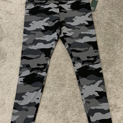 Wild Fable High Rise Classic Leggings Women's Size Large Gray Camo Work Out Yoga