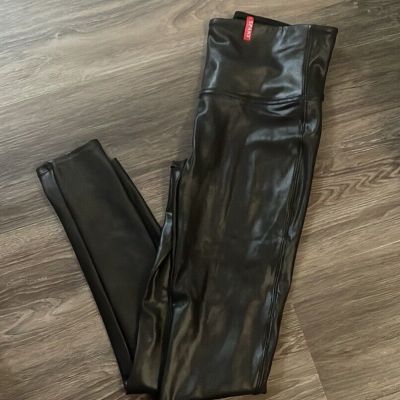 Spanx Petite Medium Faux Leather Leggings Black Full Length Womens Bottoms